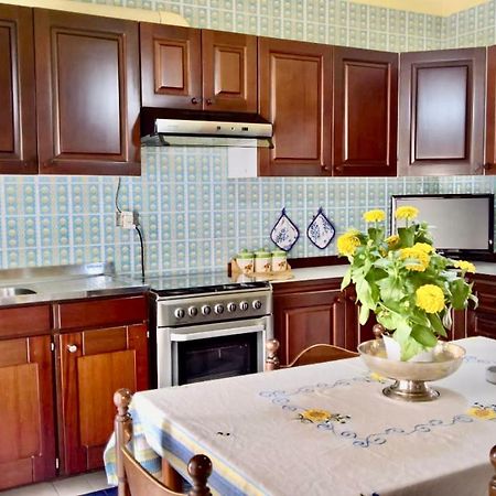 Yellow House チェファル エクステリア 写真